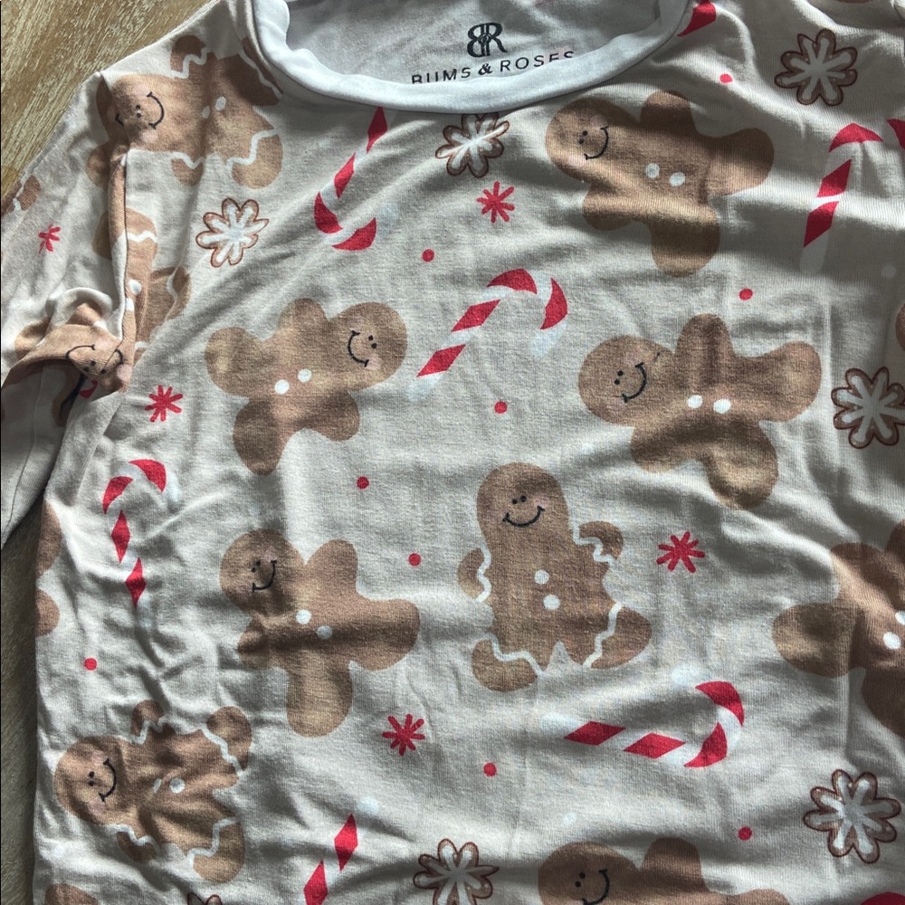 Bums & Roses Pajama Set - Picture 3 of 4